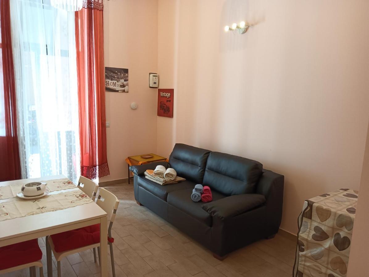 Vintage House Center * Catania